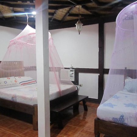 Islandfront Cottages And Restaurant Эль-Нидо Экстерьер фото